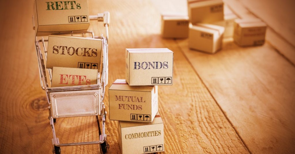Difference between stocks, mutual funds and exchange traded funds