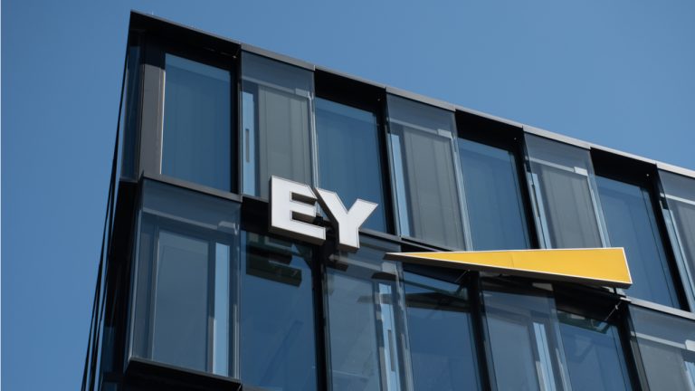 shutterstock 1963939795 768x432 1 Big Four Company EY Takes Wavespace Utility to the Metaverse
