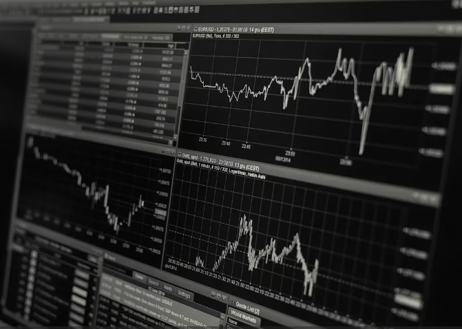 BNB, SOL Outperform as Bitcoin Clings to $30K - Rich Tv