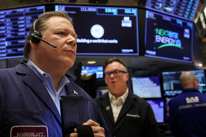 US stock index Futures extend slide as Treasury yields hit 9-month high - Rich Tv