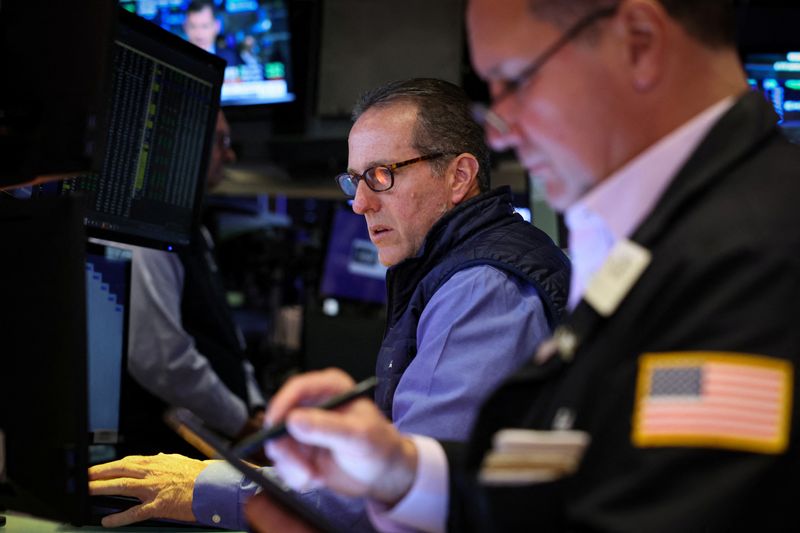 S&P 500, Nasdaq futures dip with more economic data on tap - Rich Tv
